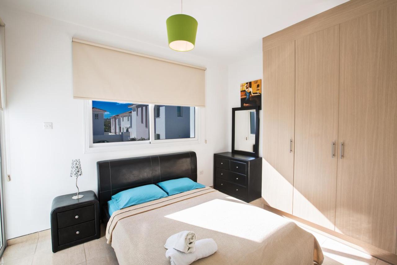 Avra Villas Παραλίμνι Εξωτερικό φωτογραφία